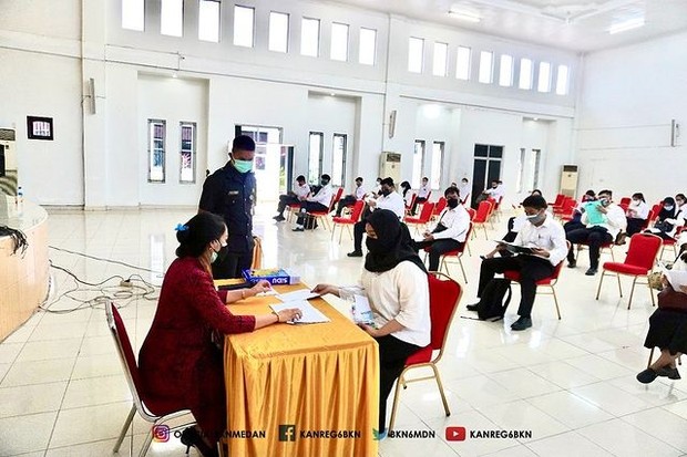 Verifikasi berkas / foto: instagram.com/officialbknmedan Verifikasi berkas