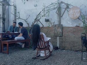 Merinding! Makan Ketan di Sini Bakal Ditemani Kuntilanak dan Pocong