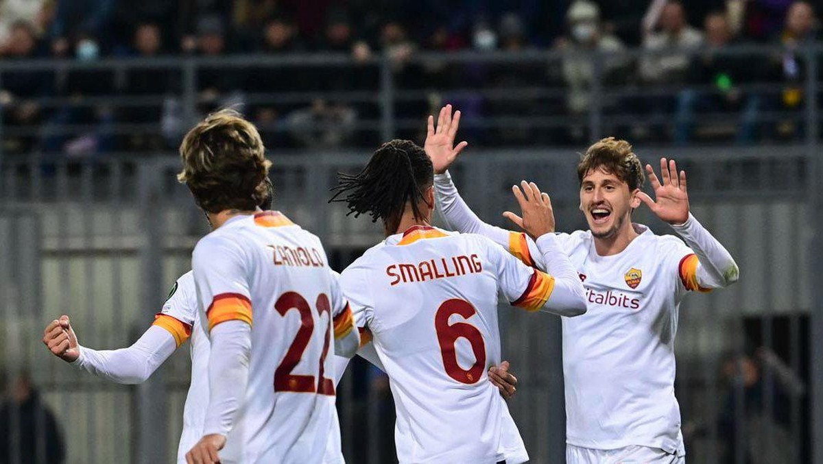 AS Roma menang 3-0 atas Zorya (Foto: Twitter.com/@OfficialASRoma)