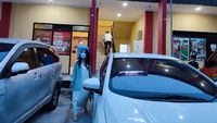 Penampakan Ayu Thalia Diperiksa di Polsek Penjaringan