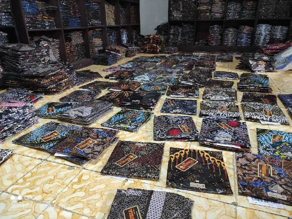 Manfaatkan Program Ekspor Shopee, Batik Ruzza Pekalongan Kini Mendunia Manfaatkan Program Ekspor Shopee, Batik Ruzza Pekalongan Kini Mendunia