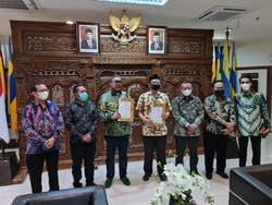 Jazilul Fawaid Minta Unair Beri Pendidikan Vokasi untuk Santri