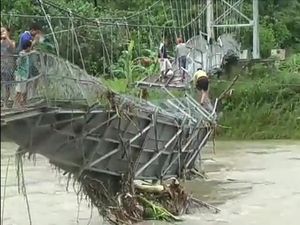 Gubsu: Perbaikan Jembatan Rusak Dilalui Siswa SD di Nias Utara Tahun 2022