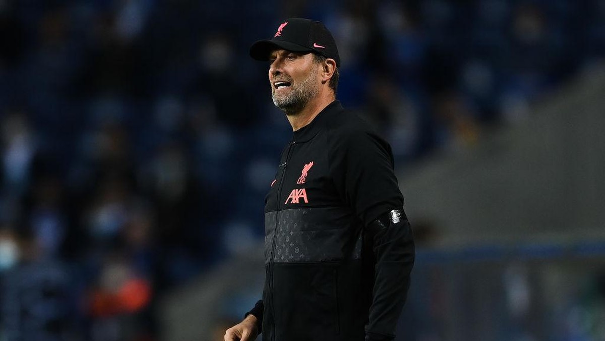 Alisson sebut kata-kata Juergen Klopp mengangkat moral Liverpool di markas Atletico. (Foto: Getty Images/David Ramos)