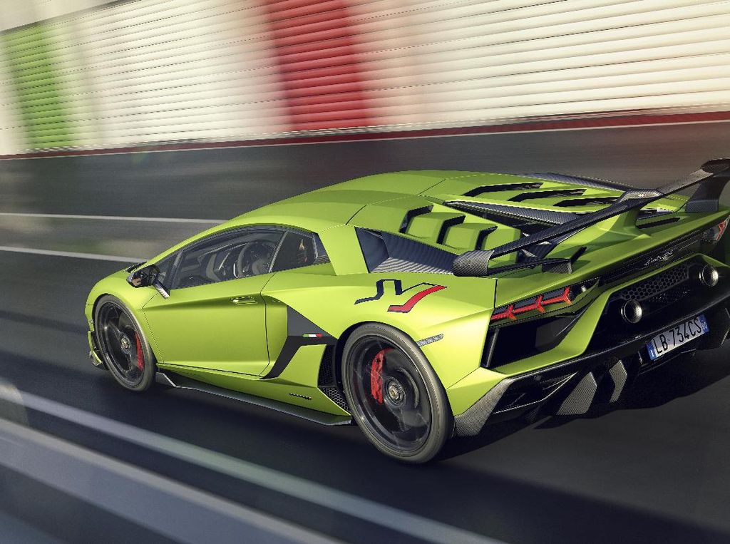 Tren Mudik Bawa Mobil Mewah Rental, Ada yang Sewa Lamborghini Sehari Rp 27 Juta!