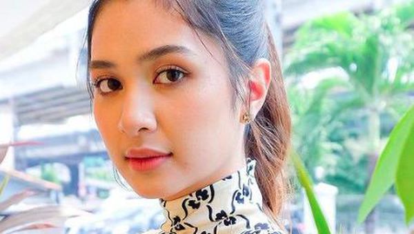 10 Pesona Mikha Tambayong yang Cantiknya Bikin Jatuh Cinta