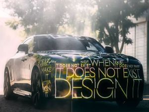 Spectre, Mobil Listrik Pertama Rolls-Royce yang Lolos Pengujian 2,4 Juta Km Spectre, Mobil Listrik Pertama Rolls-Royce yang Lolos Pengujian 2,4 Juta Km