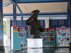 Dear Pak Gatot, Patung-patung Soeharto di Jateng dan DIY Ini Terawat Baik