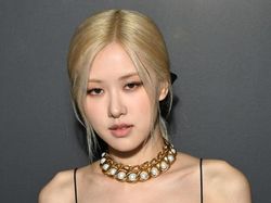Rose BLACKPINK Positif COVID-19, Batal Hadiri Paris Fashion Week