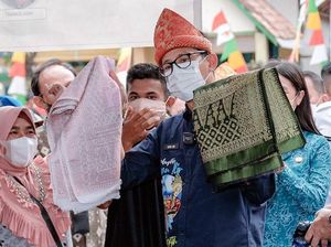 Sandiaga Beri Solusi Bagi Desa Burai Sumsel yang Terdampak Pandemi