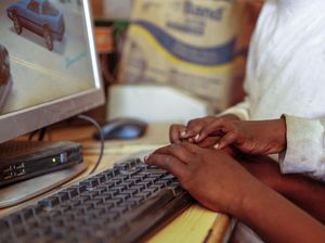 IndiHome Lemot Dikeluhkan Sebagian Netizen IndiHome Lemot Dikeluhkan Sebagian Netizen