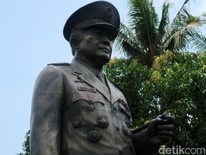 Isi Lengkap Keppres Jokowi soal 1 Maret, Disorot Tak Ada Nama Soeharto Isi Lengkap Keppres Jokowi soal 1 Maret, Disorot Tak Ada Nama Soeharto