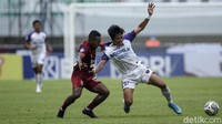 Laga Borneo FC vs Persita Tangerang digelar di Stadion Pakansari, Bogor, Sabtu (2/10/2021).