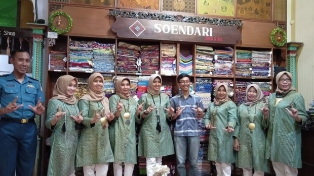 Belajar membatik di Soendari Batik & Art Malang | Foto: instagram.com/soendari_batikart Belajar membatik di Soendari Batik & Art Malang | Foto: instagram.com/soendari_batikart