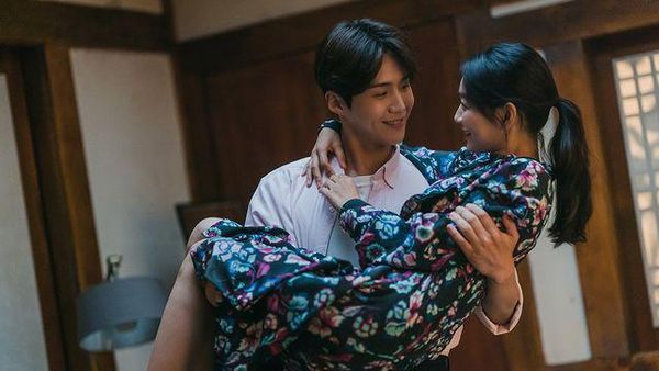 Saatnya Berpisah, Lihat Lagi Kemesraan Shikhye di Hometown Cha-Cha-Cha Saatnya Berpisah, Lihat Lagi Kemesraan Shikhye di Hometown Cha-Cha-Cha