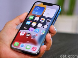 Uji Banting iPhone 13 Pro dan Nokia 3310, Siapa yang Menang?