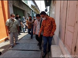 Jalan Kampung Batik Solo Bak Offroad, Gibran: Ra Cetho