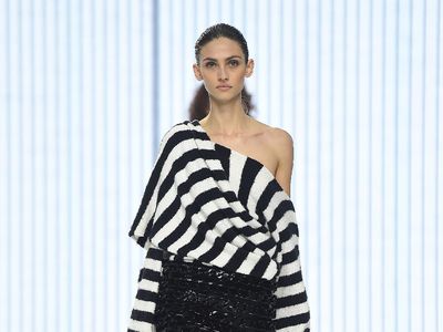 10 Koleksi Balmain Spring 2022, Perayaan 10 Tahun Berkarya Olivier Rousteing