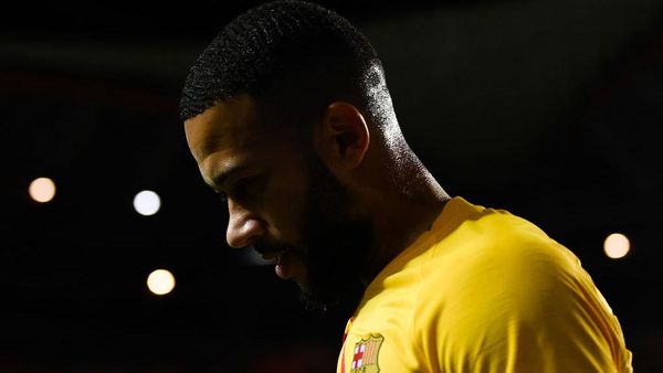 Foto Wajah Muram di Barcelona Usai September yang Tak Ceria