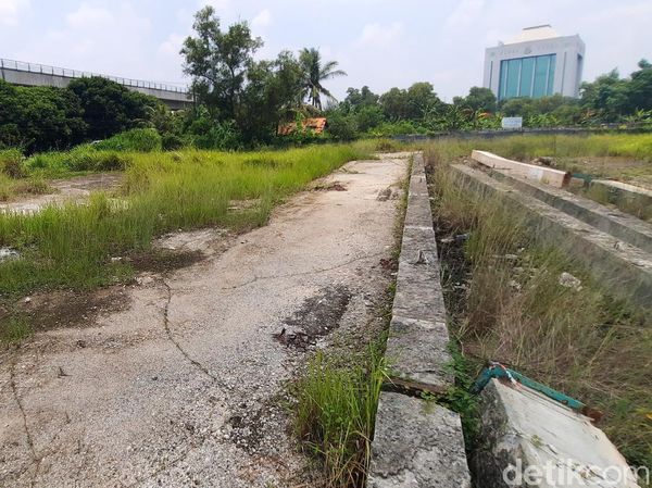 Penampakan Proyek Masjid Sriwijaya yang Mangkrak Akibat Korupsi