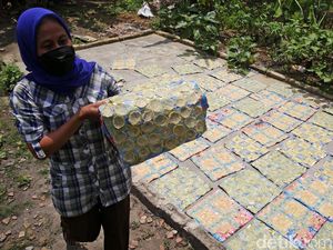 Perajin Emping di Lampung Ini Mencoba Bertahan dari Jerat Pandemi