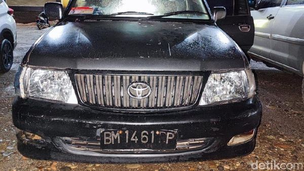 Potret Mobil Bertangki Siluman di Sumsel Sedot BBM yang Viral