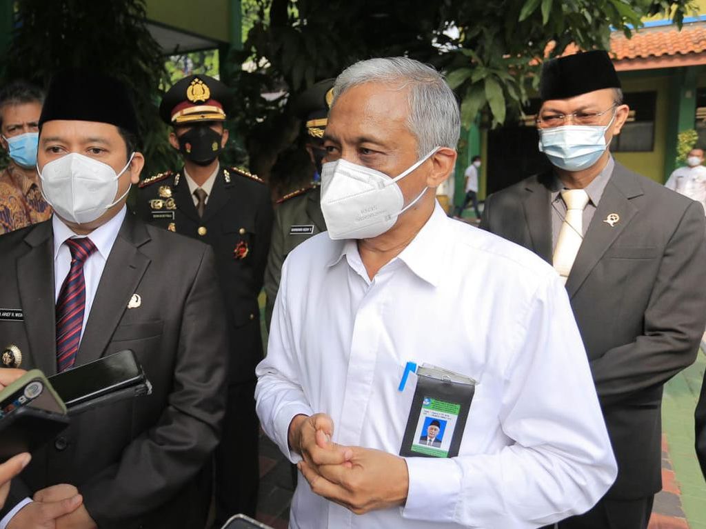 Walkot Tangerang Bentuk Satgas COVID-19 Kelas di Tiap Sekolah SMP Walkot Tangerang Bentuk Satgas COVID-19 Kelas di Tiap Sekolah SMP
