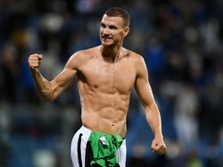 Subur Bersama Inter, Dzeko Samai Torehan Ronaldo