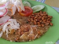Hangat Gurih Bubur Goreng Cianjur, Sekte Bubur Baru yang Bikin Ketagihan