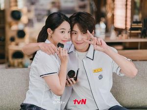 Masuk Rumah Kim Seon Ho, Penonton Hometown Cha Cha Cha Dapat Teguran Masuk Rumah Kim Seon Ho, Penonton Hometown Cha Cha Cha Dapat Teguran