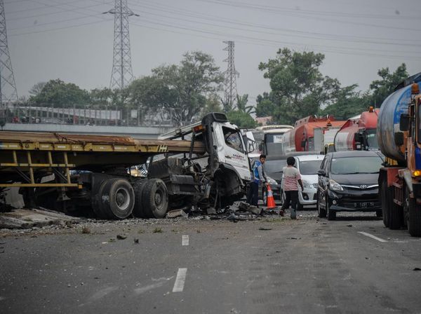 Kecelakaan Terjadi di KM 134 Tol Purbaleunyi