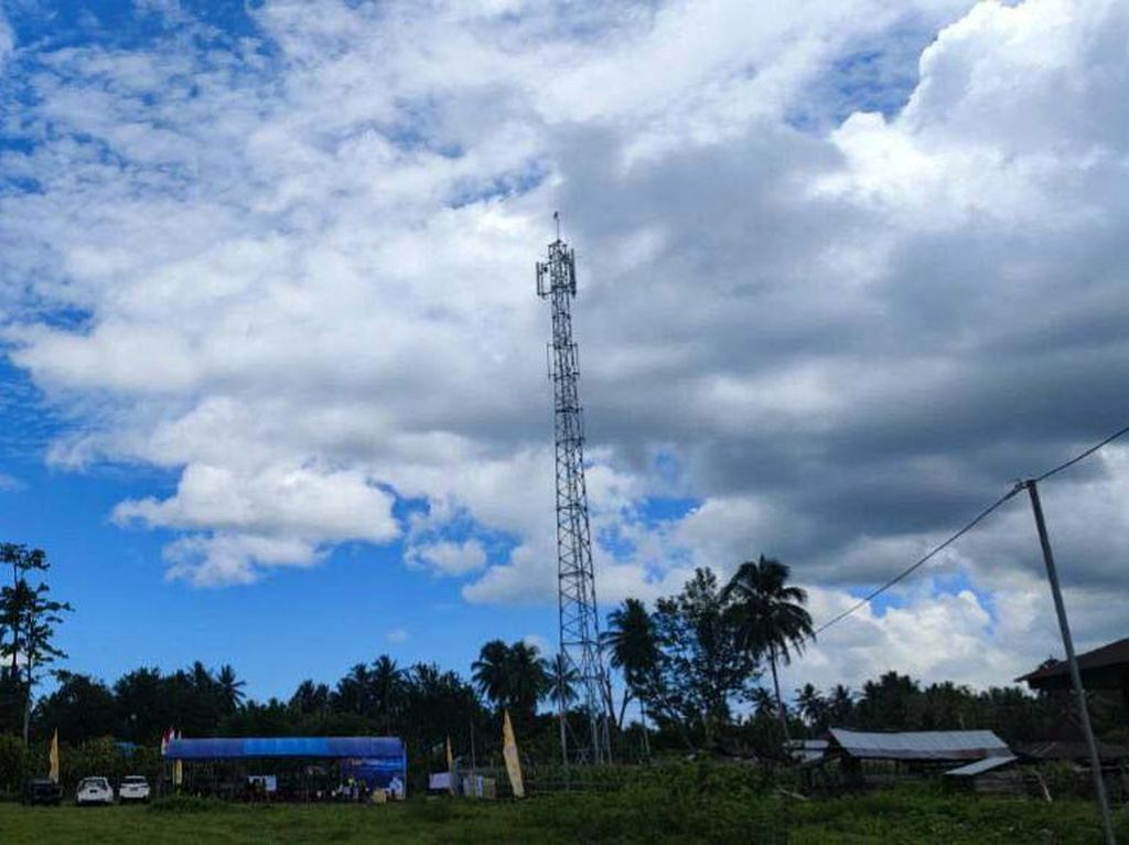 Kini Desa Terpencil di Kabupaten Banggai Dapat Layanan 4G/LTE Kini Desa Terpencil di Kabupaten Banggai Dapat Layanan 4G/LTE