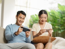 Gaming Mobile Makin Asyik Berkat Performa & Fitur OPPO Reno6 Series