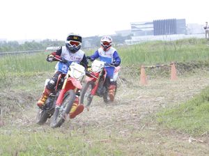 Tips Berkendara di Jalur Offroad untuk Pemula Tips Berkendara di Jalur Offroad untuk Pemula