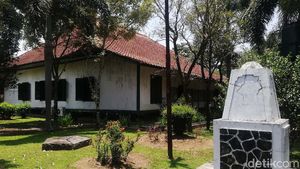 Singgah di Bumi Kaler, Rumah Bupati Sumedang dengan 31 Istri