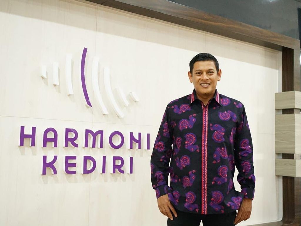 Momen Hari Batik Bagi Kota Kediri Tingkatkan Penggunaan Produk Lokal Momen Hari Batik Bagi Kota Kediri Tingkatkan Penggunaan Produk Lokal