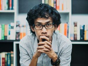 Buku Puisi Waktu yang Tepat untuk Melupakan Waktu Aan Mansyur Terbit Bulan Ini Buku Puisi Waktu yang Tepat untuk Melupakan Waktu Aan Mansyur Terbit Bulan Ini