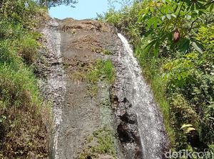 Foto: Air Terjun Cantik di Kudus, Berpasangan Seperti Pengantin Foto: Air Terjun Cantik di Kudus, Berpasangan Seperti Pengantin