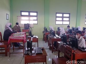 Satu Siswa SMPN 26 Surabaya Tak Ikut ANBK Karena Demam