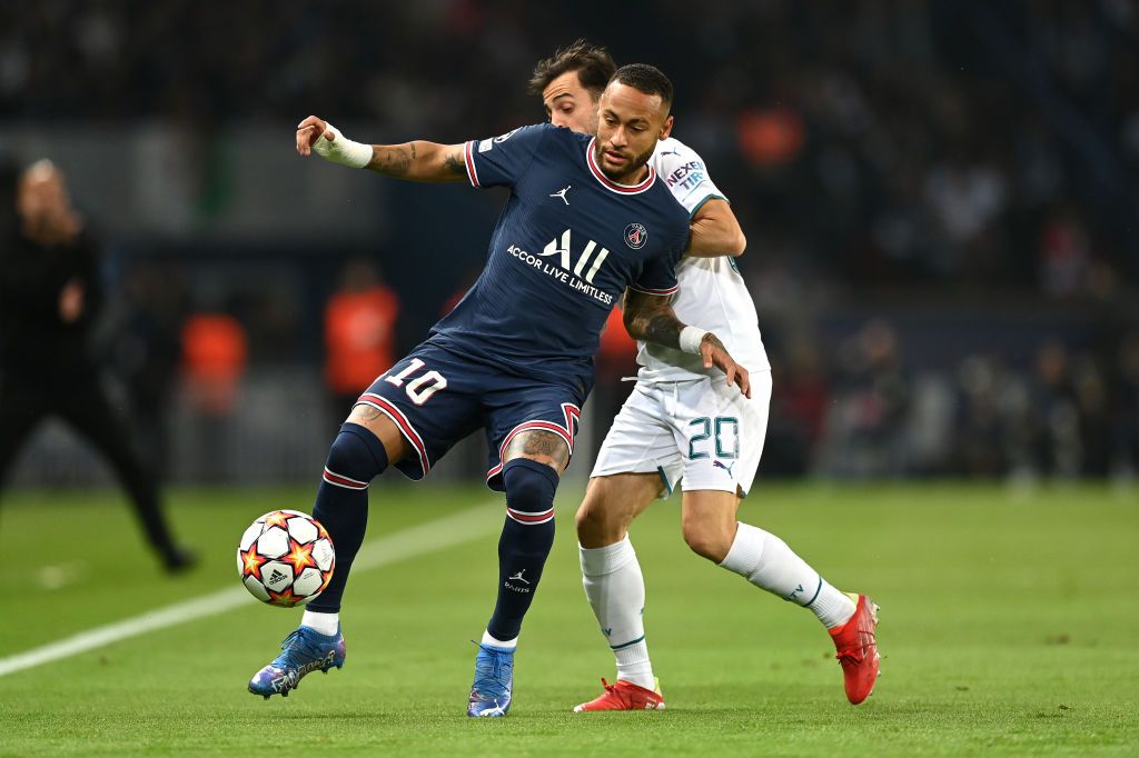 PARIS, FRANCE - SEPTEMBER 28: Neymar of Paris Saint-Germain seen during the UEFA Champions League group A match between Paris Saint-Germain and Manchester City at Parc des Princes on September 28, 2021 in Paris, France. (Photo by Matthias Hangst/Getty Images)