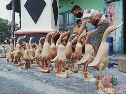 UKM: Arti, Kriteria, Ciri, Jenis, & Perbedaan Dengan UMKM