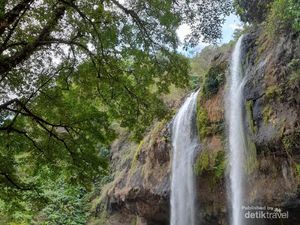 Luhut: RI Negara Asia Tenggara dengan UNESCO Global Geopark Terbanyak Luhut: RI Negara Asia Tenggara dengan UNESCO Global Geopark Terbanyak