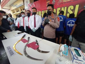 3 Geng Bentrok di Cirebon, 2 Bocah Luka Bacok 3 Geng Bentrok di Cirebon, 2 Bocah Luka Bacok