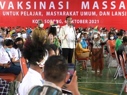 Jokowi Minta Vaksinasi di Papua Barat Dipercepat: Jangan Ada Stok