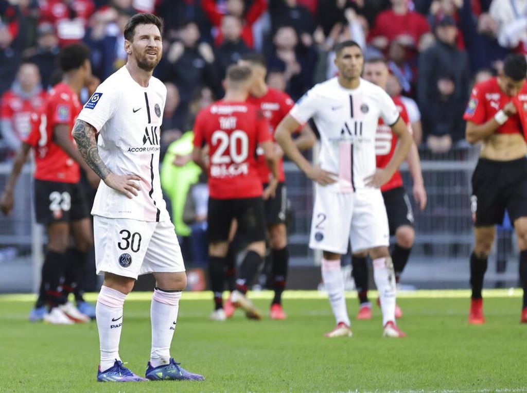 PSG Kalah dari Rennes, Bus Messi cs Kejebak Bentrok Suporter