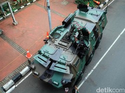 Ratusan Alutsista TNI Mejeng di Sekitar Istana Presiden