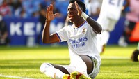 Kelima, Real Madrid kurang waktu istirahat mengingat jadwalnya padat-padat di bulan September kemarin. Di bukan Oktober nanti, Madrid juga bermain dalam jeda tiga hari sekali, maka kedalaman skuad begitu dibutuhkan (AP/Joan Monfort)