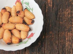 Video: Manfaat Gizi Ulat Sagu-Belalang untuk Pertumbuhan Anak Video: Manfaat Gizi Ulat Sagu-Belalang untuk Pertumbuhan Anak