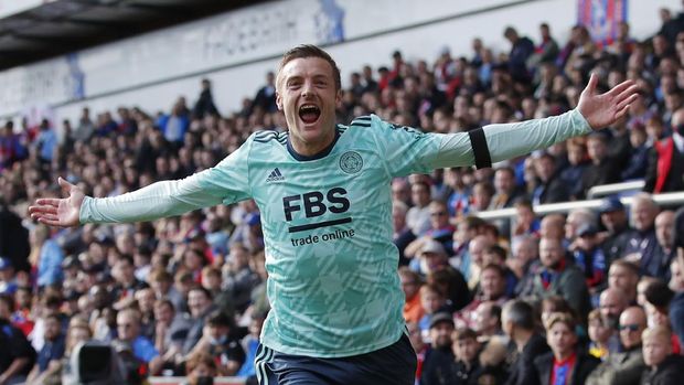 Soccer Football - Premier League - Crystal Palace v Leicester City - Selhurst Park, London, Britain - October 3, 2021 Leicester City's Jamie Vardy celebrates scoring their second goal Action Images via Reuters/Andrew Couldridge EDITORIAL USE ONLY.
