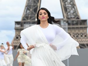 Pujian Abishek Bachchan Buat Aishwarya Rai Ini Dijamin Bikin Kamu iri Pujian Abishek Bachchan Buat Aishwarya Rai Ini Dijamin Bikin Kamu iri